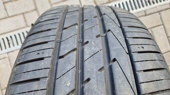 Prodám 4 ks pneu 235/55 R19 99 V letní - 3