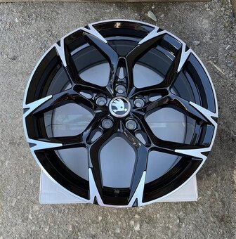 8x18 5x112 Nové ALU KOLA SEAT CUPRA 5x112 8x18 ET40 - 3