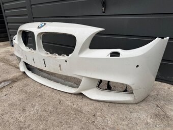 BMW F10/F11 M-Paket přední nárazník bila - 3