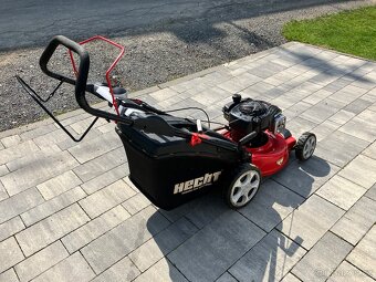 Hecht 546 SB s pojezdem / motor briggs stratton - 3