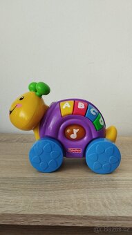 Mluvící a zpívající šnek Fischer Price - 3