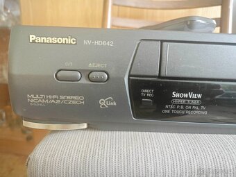 Videorekordér Panasonic 6hlav hifi + 28ks VHS kazet - 3