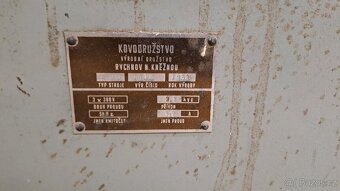 Hoblovka, srovnávací a tloušťkovací frézka MSP 300 - 3