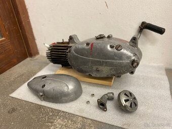 Motor - Jawa 555 - 3