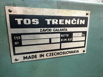 soustruh hrotový SUI 32/ 750 - 3