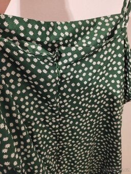 Krásné zelené šaty - 3