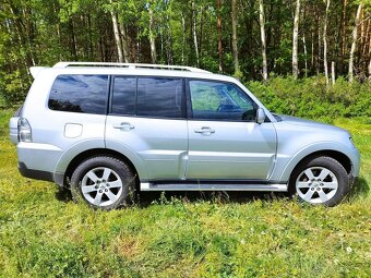 Mitsubishi Pajero - 3