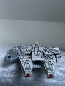 Lego Falcon - 3