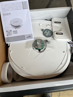 Roboticky vysavač eta - 3