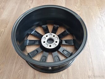 Alu Savio black R17 Škoda Fabia 3/Rapid 1ks - 3