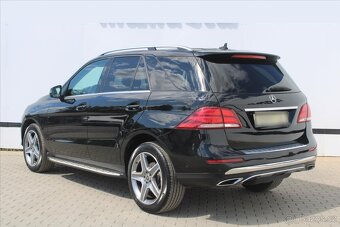 Mercedes-Benz GLE 250d 150kW 4 MATIC SERVIS. KN. (2016) - 3