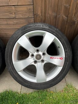 Prodám ALU disky Škoda 5x112 7Jx17 ET54, letní pneu - 3
