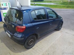 Yaris - 3