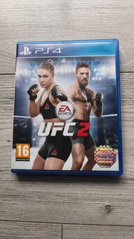 Playstation 4 Pro - 3