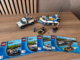 LEGO City 60045 auto s člunem - 3