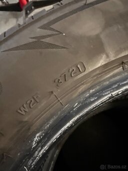 Zimní Bridgestone 215/60 R16 - 3