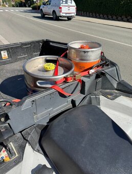 Can-Am Outlander 6x6 r.v.2014 - 3