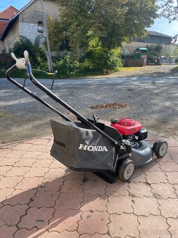 Sekačka HONDA IZY HRG 536 - 3