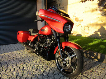 Harley Davidson FLHX 117 Street Glide 2025 - 3