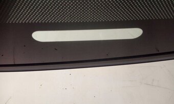 VW Polo čelní sklo - 3