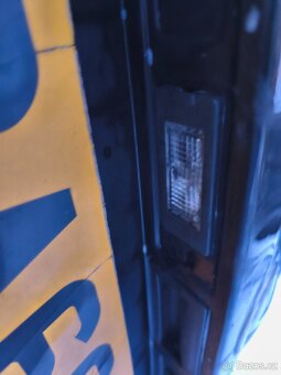 VW Golf 5 combi ,variant - páté dveře, víko kufru - 3