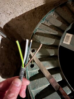 Kabel CYKY-J 4x2,5 cca 300m - 3