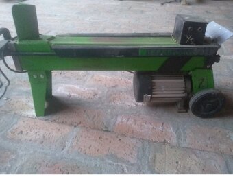 Štípačka na dřevo - 3