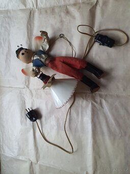 Čarodějnice a svítící brouček - 3