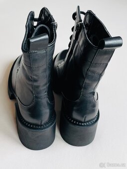 Dámské kožené polokozačky, vel. 39,5 - 3