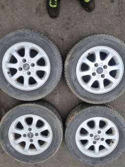 195/65 R15 celoroční pneu, disky Volvo v40 - 3