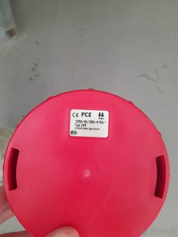 Prodam 4 vidlicovou zasuvku na prodluzku samec/samice - 3