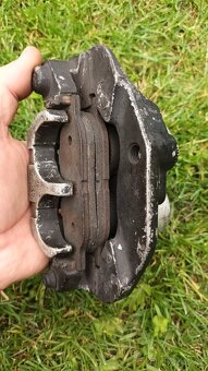 Ctyrkolka 300ccm zadní brzdič - 3