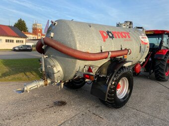 Traktorový fekál Pomot 8000l - 3