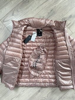 Bunda Guess - 3