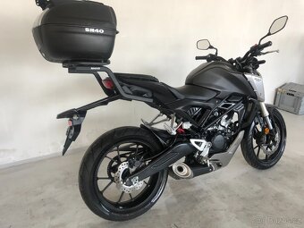 Honda CB125R - 3
