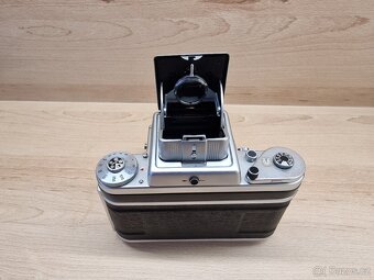 Pentacon six TL + Carl Zeiss Jena Biometar 80 mm f/2,8 - 3