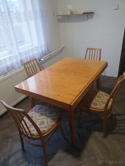Jídelní stůl+židle - 3