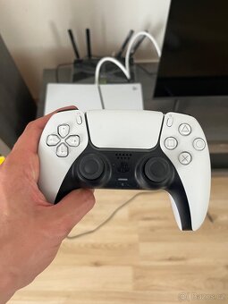 PlayStation 5 Slim, Digital edice, (1TB) - 3