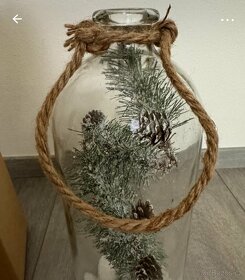 Dekorační vaza s siskama a svetlky - 3