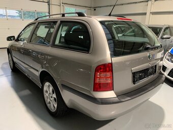 Škoda Octavia combi 1.6 MPI Tour r.v.2007 - 3