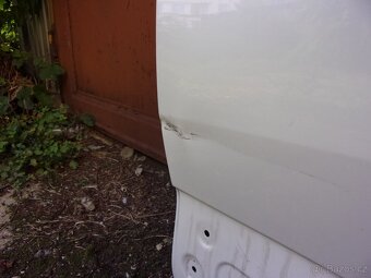 levé zadní dveře Peugeot 3008 od roku 2017 - 3
