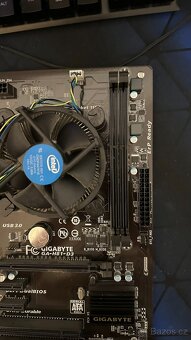 GIGABYTE GA-H81-D3 + i5-4460 (4C/4T) - 3