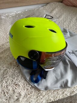 Lyžařská helma juniorská UWEX - 3