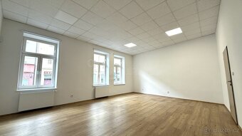 Pronájem nebytových prostor - Ostrava - ul. Nádražní - 3