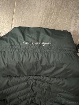 Vypasovaná péřová bunda Guess - 3