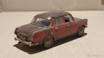 Vrak Škoda 1000MB 1:43 - 3