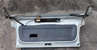 prodám víko kufru z VW Golf 4 Cabrio - 3