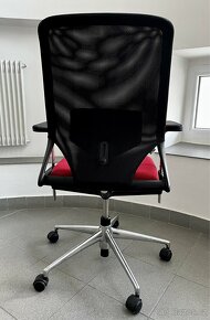 kancelářská židle Vitra Meda - 3