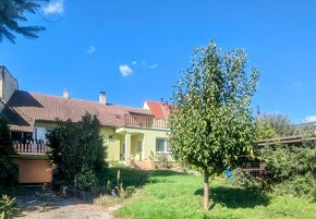 Prodej RD 4+1 s garáží a zahradou v Kosticích - 3