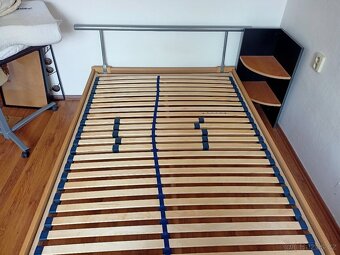 Postel s roštem 120 x 200 cm - 3